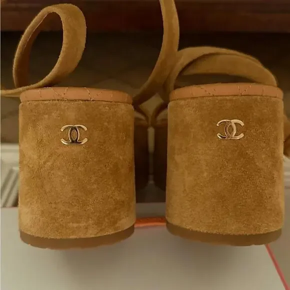 Chanel Brown Suede Platform Wedge Sandals 40 - Picture 6 of 9